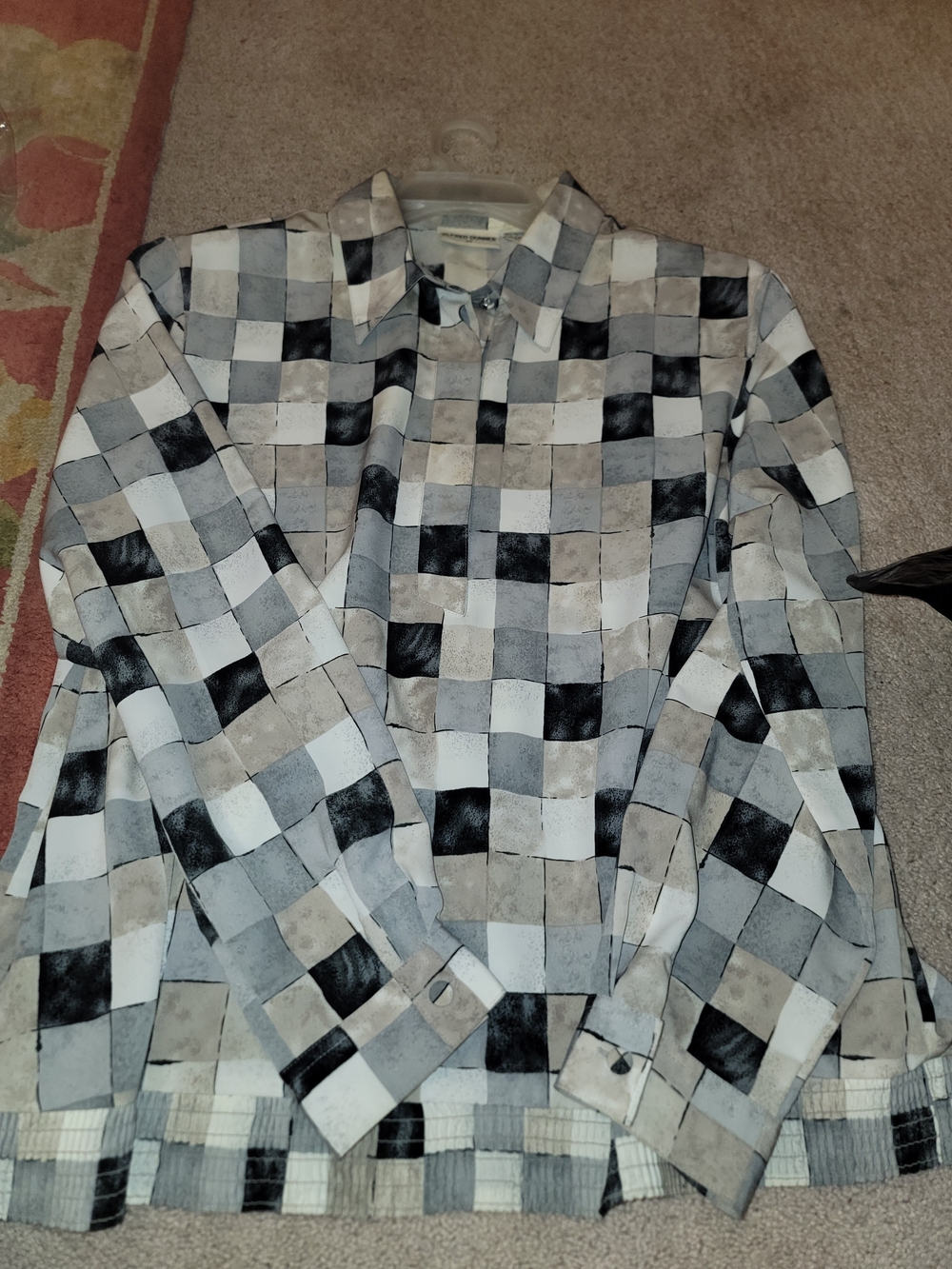 Alfred Dunner Black White Gray Checkered Long Sleeve Blouse